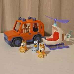 Bluey Family Vehicle With Bingo Helicopter